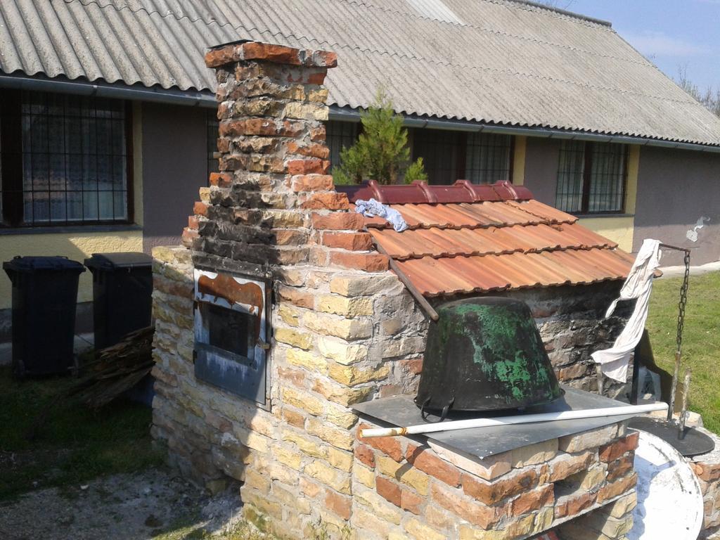 Sakaltanya Sorozo- Borozo Pihenohaz Hotel Venek Exterior photo
