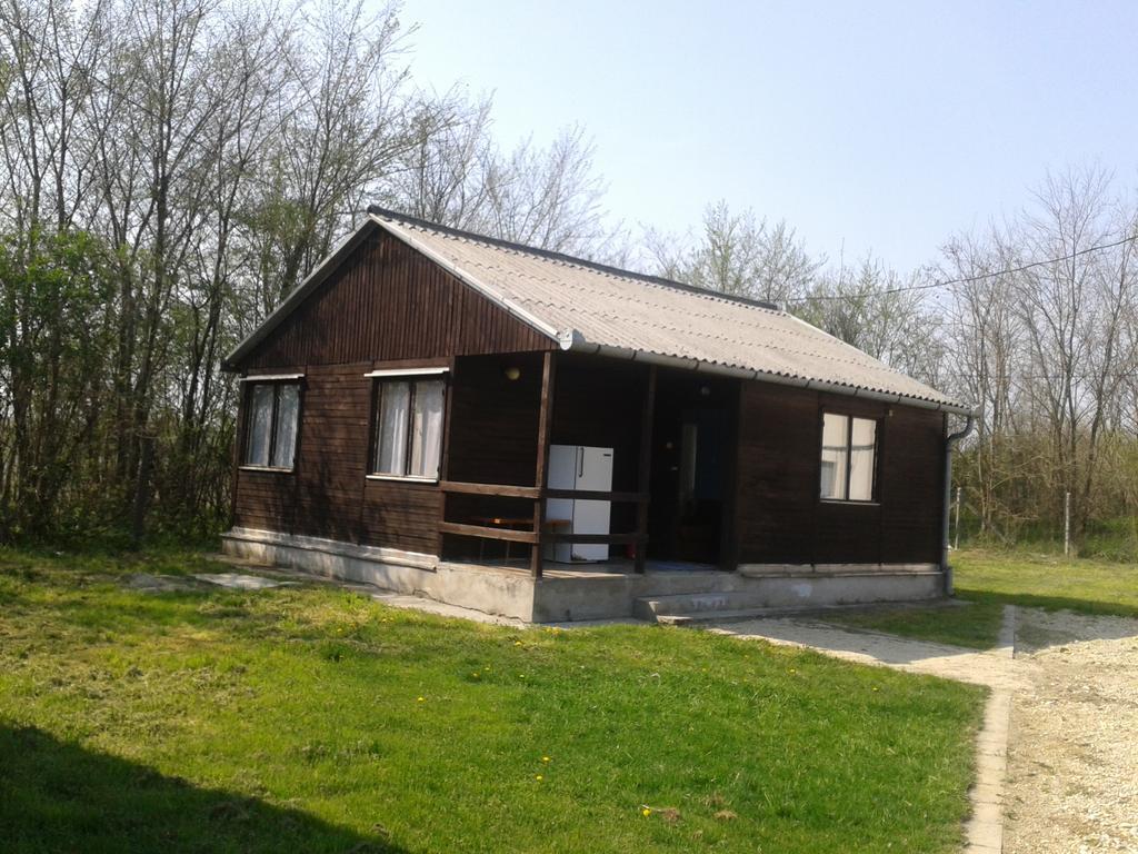 Sakaltanya Sorozo- Borozo Pihenohaz Hotel Venek Exterior photo